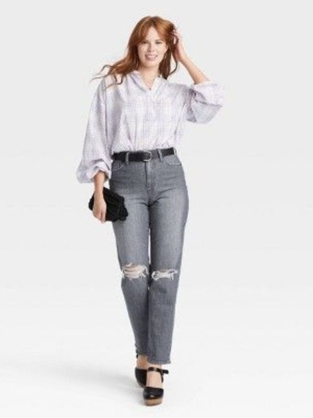 Universal Thread Vintage Straight 90s High Rise Distressed Jeans 4/27